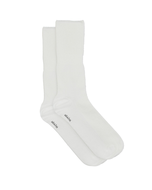 Hvide Aiayu rib sokker med logo under foden.